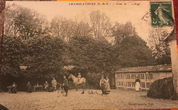 Champlatreux Cour De L'auberge - Autres & Non Classés