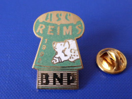 Pin's Banque BNP - ASC Reims 1992 - Amicale Sportive Et Culturelle - Bouchon De Champagne Sanglier (HA39) - Banche