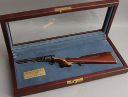 1861 Navy Colt Firearms Miniature Revolver Shoulder Stock American Historical Society - Armes Neutralisées