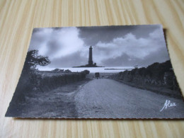 La Hague (50).La Route Et Le Phare De Goury. - Sonstige & Ohne Zuordnung