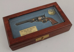 1851 Navy Colt Presidential US Historical Society Revolver Miniature De Guerre Civile - Armes Neutralisées