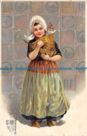 R109885 Old Postcard. Little Girl In National Costume. 1907 - Monde
