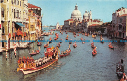 R111050 Venezia. Grand Canal. Historic Regatta - Welt