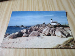 Brignogan (29).Le Phare De Pontusval. - Brignogan-Plage