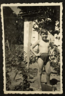 Photo Ancienne Jeune Garçon En Slip De Bain Marmande 1946 - Personas Anónimos