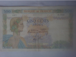 En Temps De Guerre - 500 Francs  Banque De France  La Paix - 227  D.1040  AH.17.10..1940.AH - Pas De Trou D'épingle - 500 F 1940-1944 ''La Paix''