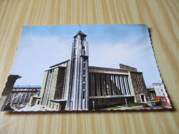 Brest (29).L'église Saint-Louis. - Brest