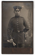 Photo H. Eberhard, Metz, St. Medardenstr. 10, Portrait De Soldat In Ausgehuniform, Bajonett Avec Portepee  - Personnes Anonymes