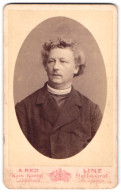 Fotografie A. Red, Linz, Landstrasse, Portrait Geistlicher  - Personalità