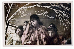 CPA - GROUPE D'ENFANTS TRISTES " BONNE ANNÉE " (1367)_CP453 - Gruppi Di Bambini & Famiglie