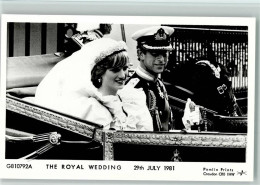 12068411 - Prinz Charles U. Diana The Royal Wedding - Familles Royales