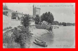 CPA (84) AVIGNON.  Bords Du Rhône Et Tour Philippe-le-Bel. * 9022 - Avignon