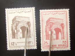 46 SYRIE - SIRIA 1961 / Arc De Triomphe à Lattaquié / YVERT 153 / 54 MNH - Syrië