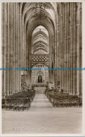 R111338 The Nave. Canterbury Cathedral. Photo Precision. English. No 2575. RP - Monde