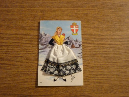 Carte Brodée "Savoie" - Jeune Femme Costume Brodé/Tissu- 10,5x15cm Env. - Brodées
