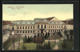 AK Josefstadt / Josefov / Jaromer, Rathaus Mit Park  - Tchéquie