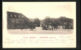 AK Josefstadt / Josefov / Jaromer, Paradeplatz Mit Brunnen  - República Checa