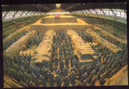 AK 212474 CHINA - The Great Hall Of Vault No.1 In The Museum Of Te Qin Terra-cotta Soldier And Horse - Cina