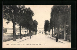 CPA Chinon, Avenue De La Gare Et La Gare, La Gare  - Chinon