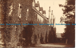 R111469 Old Postcard. Large House. Warland Andrew - Wereld