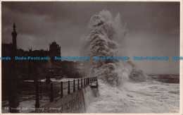 R112528 Rough Sea. Hastings. Judges Ltd. No 86. RP. 1913 - Mundo