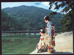 AK 212486 JAPAN - Kyoto - Maiko In Arashiyama - Kyoto