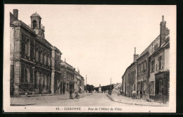 CPA Sissonne, Rue De L`Hotel De Ville  - Sissonne