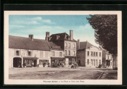 CPA Vic-sur-Aisne, La Place Et Salle Des Fetes  - Vic Sur Aisne