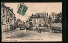 CPA Fère-en-Tardenois, La Rue Du Pont  - Other & Unclassified