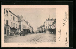 CPA La Fère, Place Des Marchés  - Other & Unclassified