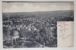 Allemagne - Carte Postale Avec Image Panoramique De La Ville De Wiesbaden (1903). - Sonstige & Ohne Zuordnung
