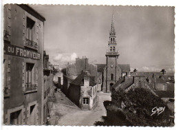 OUESSANT - L'église Et L'hôtel Fromveur - Ouessant