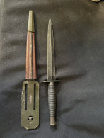Couteau Et Fourreau FAIRBAIRN, D'origine Britannique Ou Américaine, Pour Opérations Spéciales De La Seconde Guerre Mondi - Messen