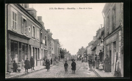 CPA Reuilly, Rue De La Gare, Vue De La Rue  - Autres & Non Classés