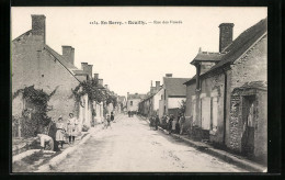 CPA Reuilly, Rue Des Fossés, Vue De La Rue  - Sonstige & Ohne Zuordnung