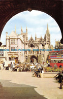 R111799 Cathedral Square. Peterborough. 1966 - Monde