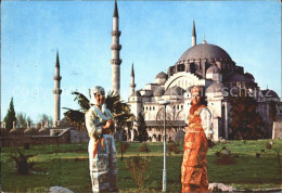 71842053 Istanbul Constantinopel Moschee Nationaltracht Istanbul - Turquie