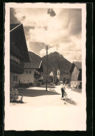 AK Piding Bei Bad Reichenhall, Ortspartie Mit Radfahrer Und Blick Zur Kirche  - Bad Reichenhall