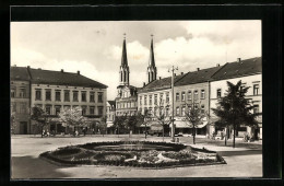 AK Oelsnitz I. V., Ernst-Thälmann-Platz Mit Brunnenanlage  - Otros & Sin Clasificación