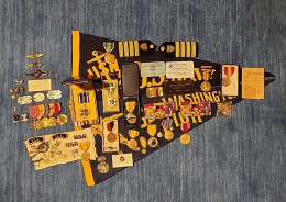  WW1-2 & Vietnam Era Ribbons Medals Pins Ribbon Rack Bars Leather Name Patch Lots - Autres & Non Classés