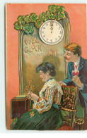 N°17437 - Carte Gaufrée - Viel Glück Im Neuen Jahre - Couple, L'homme Tenant Un Verre - New Year
