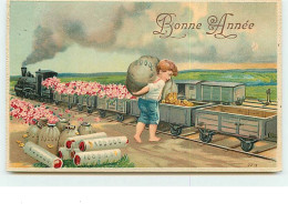N°8598 - Carte Fantaisie Gaufrée - Bonne Année - Enfant Mettant Des Pièces D'or Dans Un Train - Nouvel An