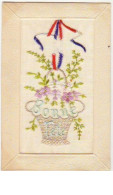 N°7557 - Carte Brodée - Bonne Fête - Corbeille De Fleurs Tenu Par Un Cordon Bleu Blanc Rouge. - Borduurwerk
