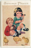 N°15185 - Joyeuses Pâques - Fillettes Regardant Des Poussins, L'une Au Téléphone - Pasen