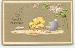 N°15200 - Carte Gaufrée - Vroolijk Paaschfeest - Poussin Mangeant à Côté De Son Oeuf - Easter