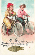 N°23993 - 1er Avril - Couple En Vélo - Pub Lacambre Tissus Le Lorroux Bottereau - 1 April (aprilvis)