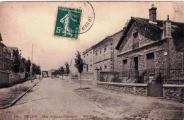 77 - Seine Et Marne -  MELUN - Rue Armand Cassagne - Melun