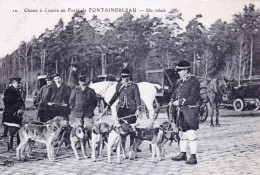 77 - Seine Et Marne -  Chasse A Courre En Foret De FONTAINEBLEAU - Un Relais - Fontainebleau