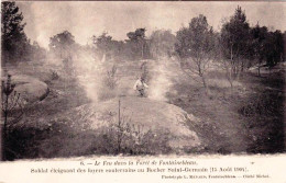 77 - Seine Et Marne -  Le Feu En Foret De FONTAINEBLEAU - Soldat Eteignant Des Foyers Souterrains Au Rocher St Germain - Fontainebleau