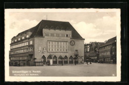 AK Schwenningen A. Neckar, Marktplatz Mit Gasthaus Zum Löwen, Stadtsparkasse Und Rathaus  - Autres & Non Classés